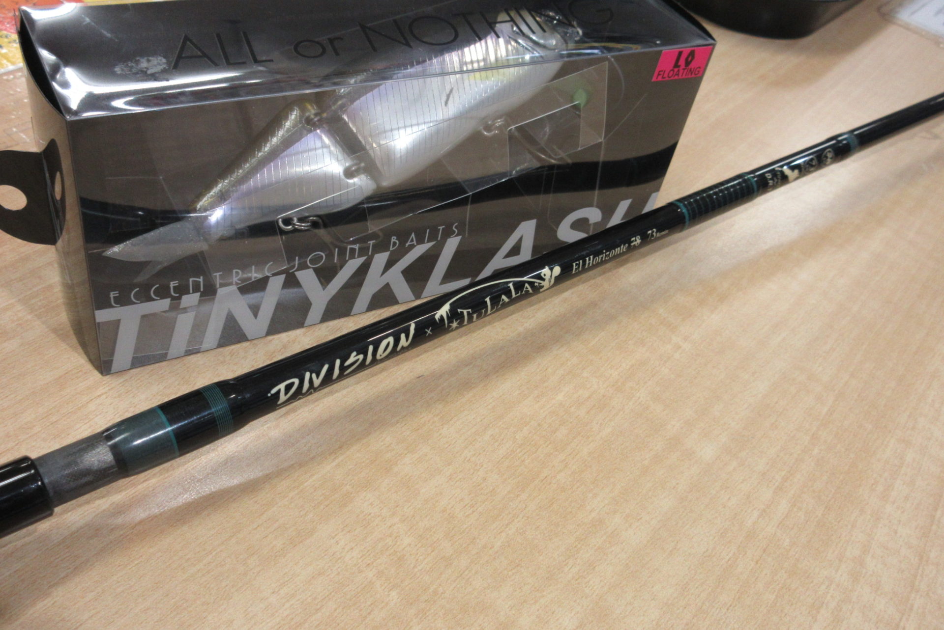 DRT　×ツララ　 85remix 　８５リミックス　 後期 　新品　　　送料込 ツララ×DRT 85リミックス 後期 【公式通販】