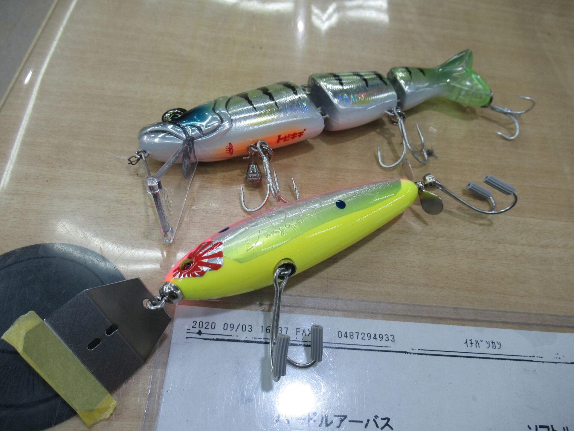 イジリースティック　痴虫　ルアマガ限定 痴虫】トップウォータープラグにチャターブレードが付いたら驚き