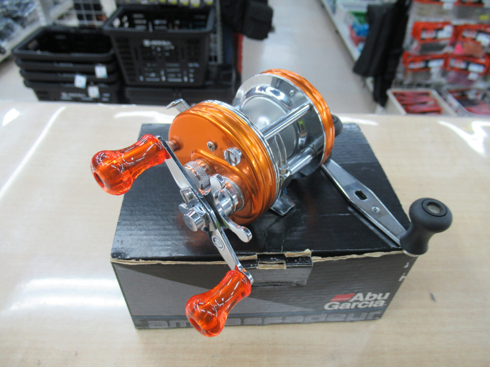 アブガルシアのアンバサダー5500C サンセットオレンジ買取