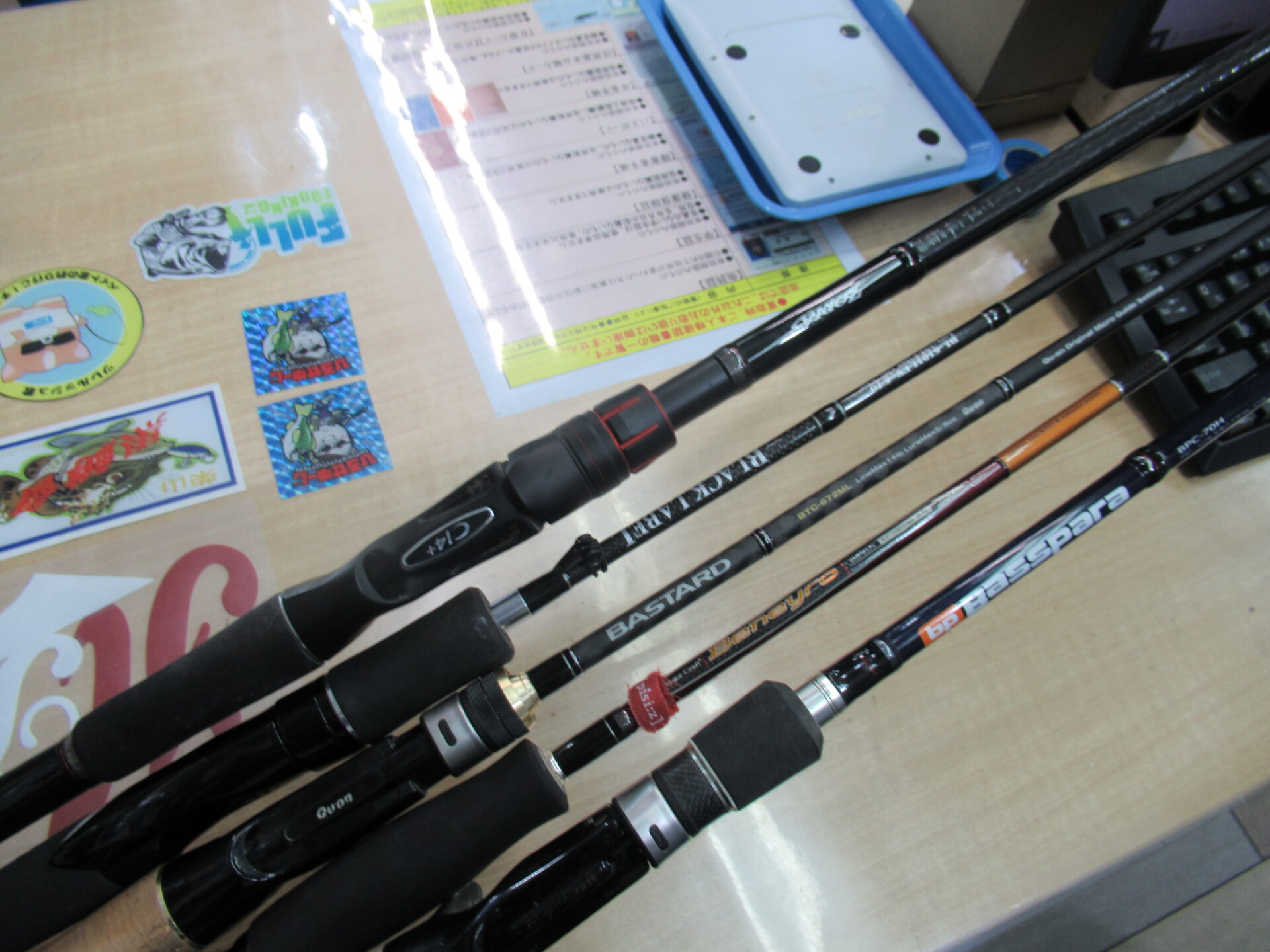 シマノのゾディアス１７６ＭＨ－Ｇ、 ダイワ ブラックレーベルＢＬ６１０１ＬＦＳ、 ジャクソン バスタードＢＴＣ－６７２ＭＬ、 メジャークラフト  ベニーロＢＮＳ－６３ＦＳ、 バスパラＢＰＣ－７０Ｈお売りいただきました。船橋市で釣具店といえば釣具いちばん館!!釣具 ...