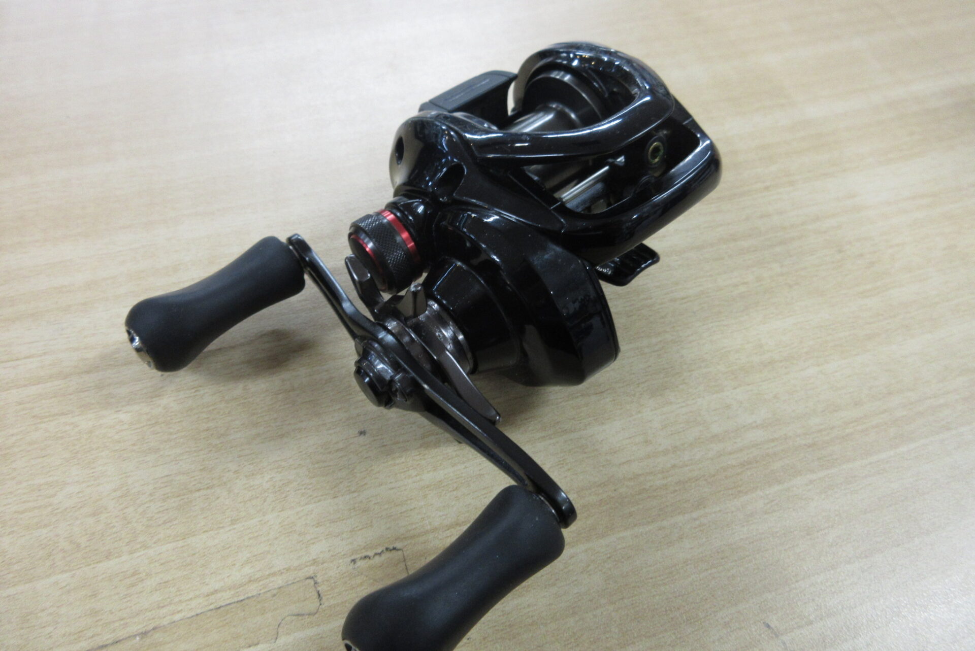 開封済みのフックやワームも買い取ります!!】シマノの17スコーピオン  