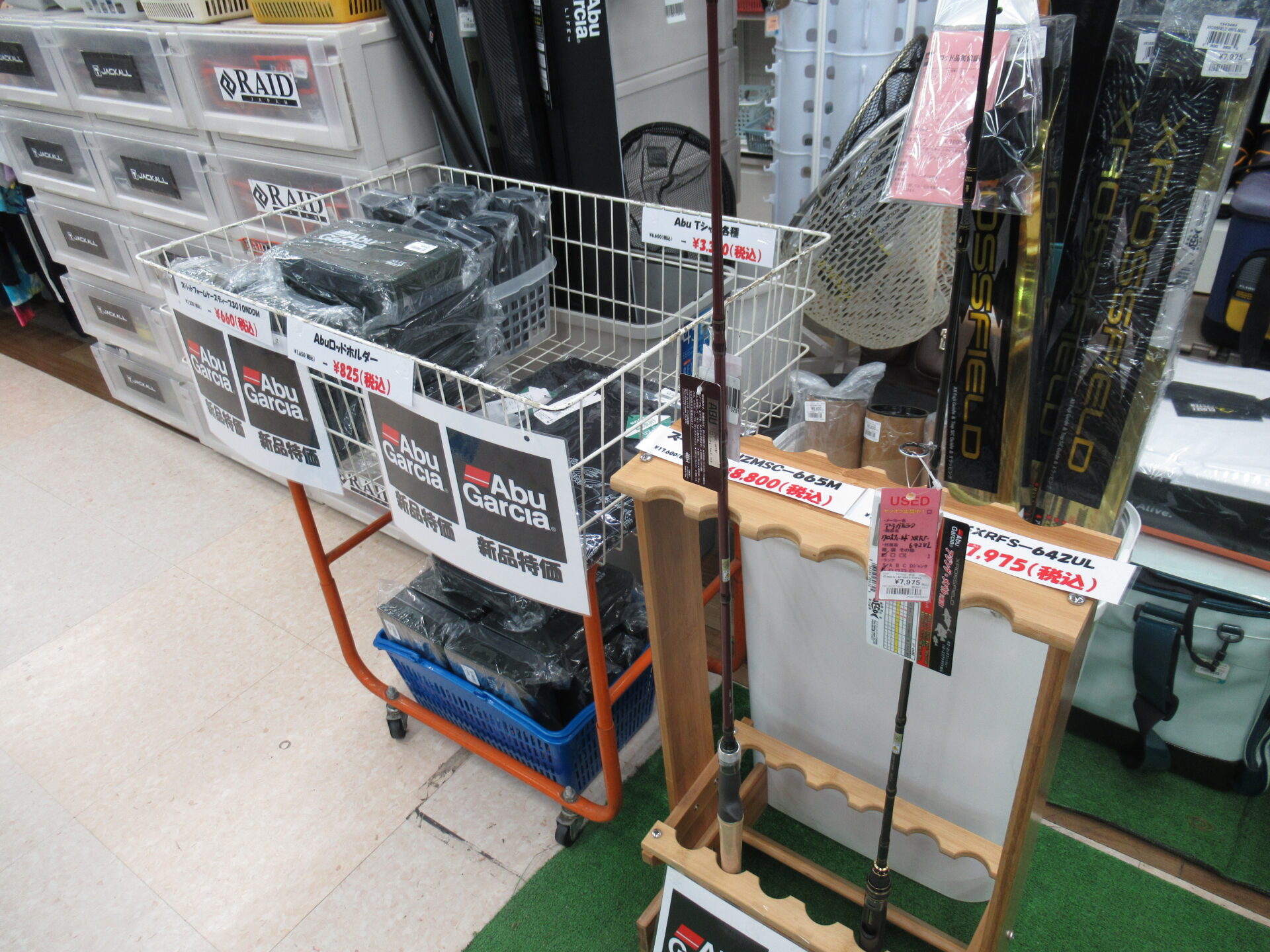 新品特価入荷情報】アブガルシアのロッド、ボックス、Tシャツ 新品特価入荷情報】アブガルシアのロッド、ボックス、Tシャツ