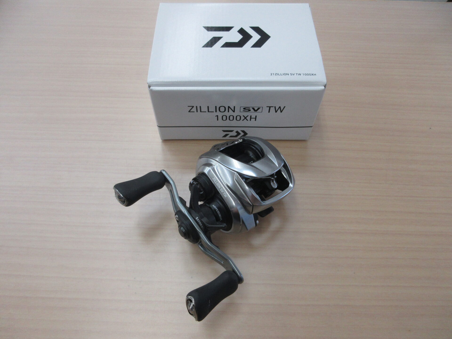 21ジリオンSVTW1000XH右ハンドル傷多め 21ジリオンSVTW1000XH右