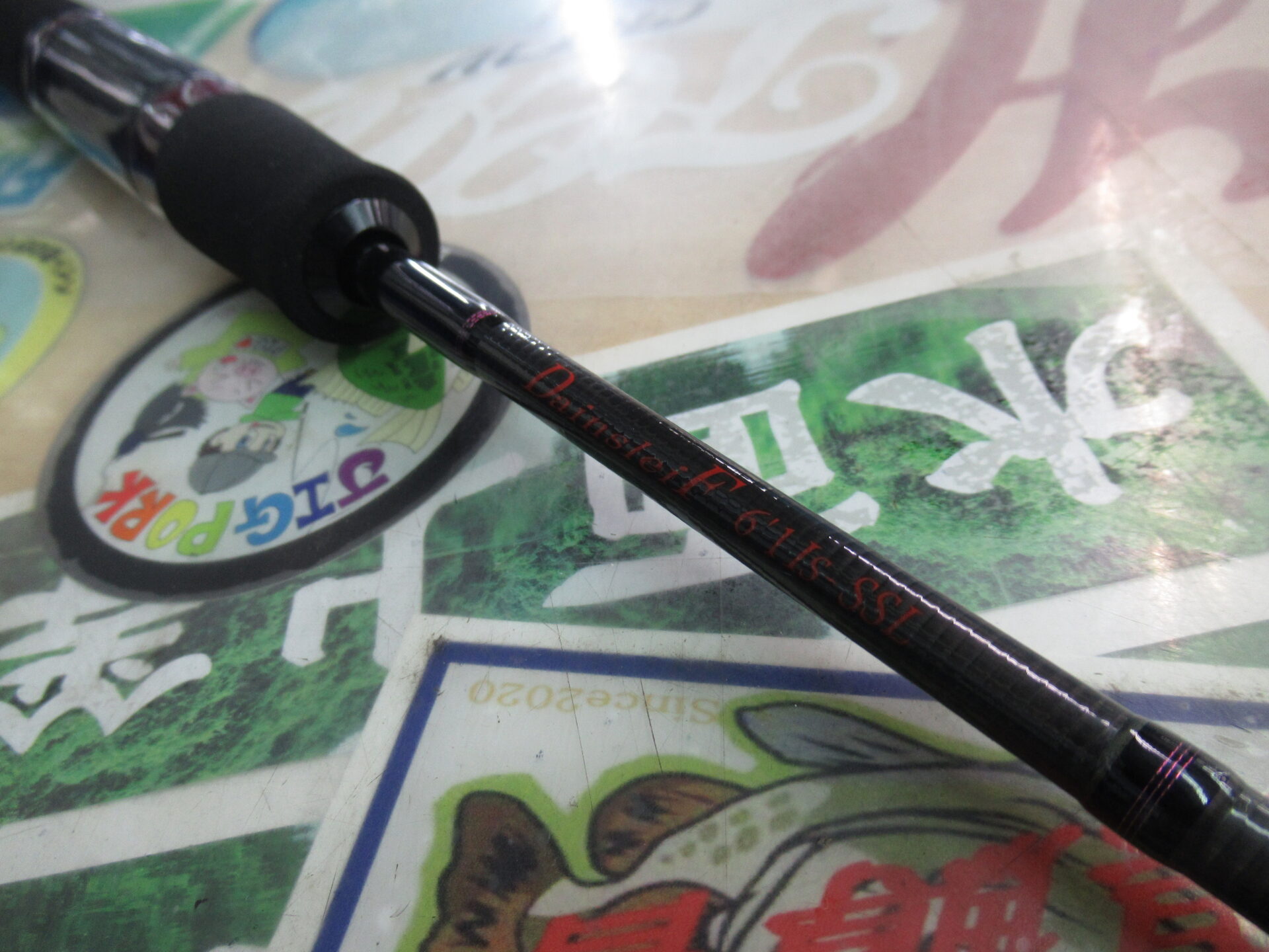 ヴァルケイン　ダーインスレイヴ 61IS-SSL 1091 美品 ヴァルケイン ダーインスレイヴ 61IS-SSL 限定1091モデル 【公式