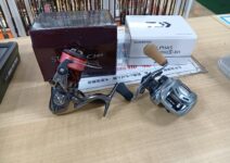 ダイワ・シマノの２１アルファスＳＶＴＷ８００Ｓ－ＸＨ・１６ストラディックＣＩ４＋Ｃ２５００ＨＧＳ