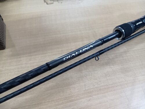 シマノの１８ディアルーナＢ８６Ｍ