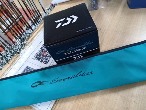ダイワのエメラルダスＸ８３Ｍ・２４エメラルダスＸＬＴ２５００－ＤＨ