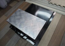 サウザーのフットコンマウントシングル