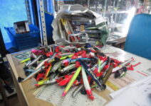 人気メーカー各社のシーバスルアーを大量に