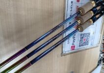 シマノの２３ワールドシャウラリミテッド１７０３Ｒ－２・１６５２Ｒ－３・２７０１ＦＦ－３