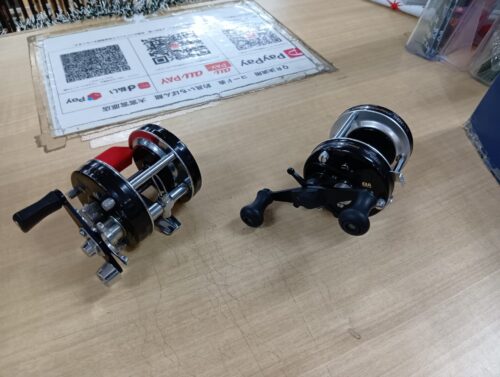 アブガルシアのアンバサダー５６００Ｃ　赤ベロ・５００１Ｃ　８６－０９０－９１