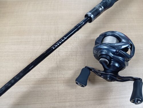 ダイワのタトゥーラXT6101MRB・25タトゥーラSVTW100H