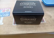 シマノの２４カルカッタコンクエストシャローエディション３０ＨＧ