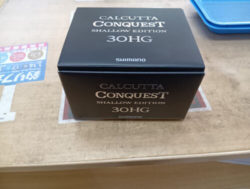 シマノの２４カルカッタコンクエストシャローエディション３０ＨＧ