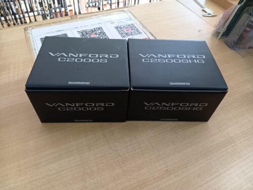 シマノの２０ウ゛ァンフォードＣ２５００ＳＨＧ・Ｃ２０００Ｓ