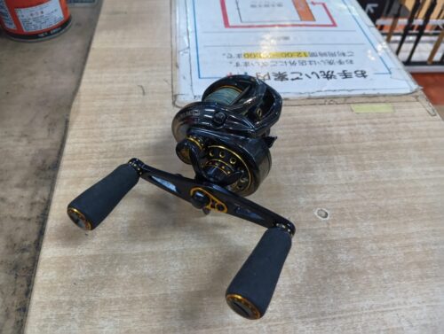 アブガルシアのレボ3ブラック9