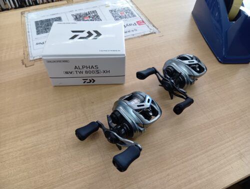ダイワの２１アルファスＳＶＴＷ８００ＸＨ・８００Ｓ－ＸＨを2台