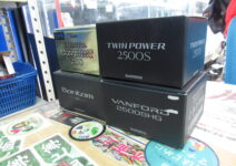 シマノの００カルカッタコンクエスト２００、１５ツインパワー２５００Ｓ、２０ヴァンフォード２５００ＳＨＧ、２２バンタムＸＧ