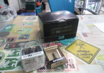ダイワの２１ルビアスエアリティＦＣ ＬＴ２０００Ｓ－ＨとＳＬＰのＥＸＬＴ２０００ＳＳスプールとＳＬＰのリールスタンド