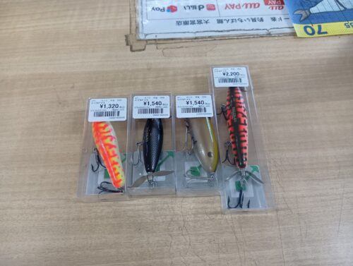 ザウルスの中古ハードルアーを大量品出ししました！人気オールドルアー