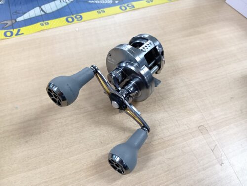シマノ 17カルカッタコンクエストBFS HG