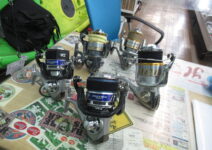シマノの08ステラSW18000HG、09ツインパワーSW12000HG、08バイオマスターSW8000PG、ダイワの10ソルティガ6500と10ソルティガ5000
