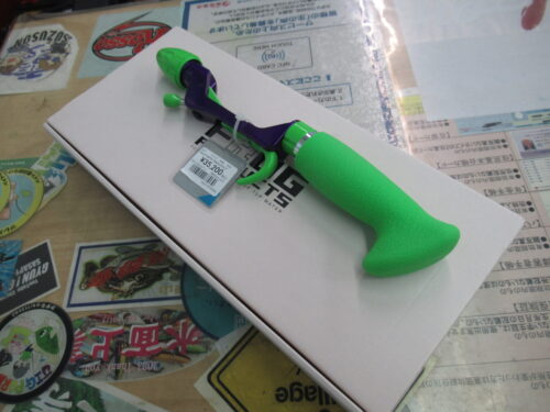 美品】フロッグプロダクツのカメレオングリップを店頭に並べました